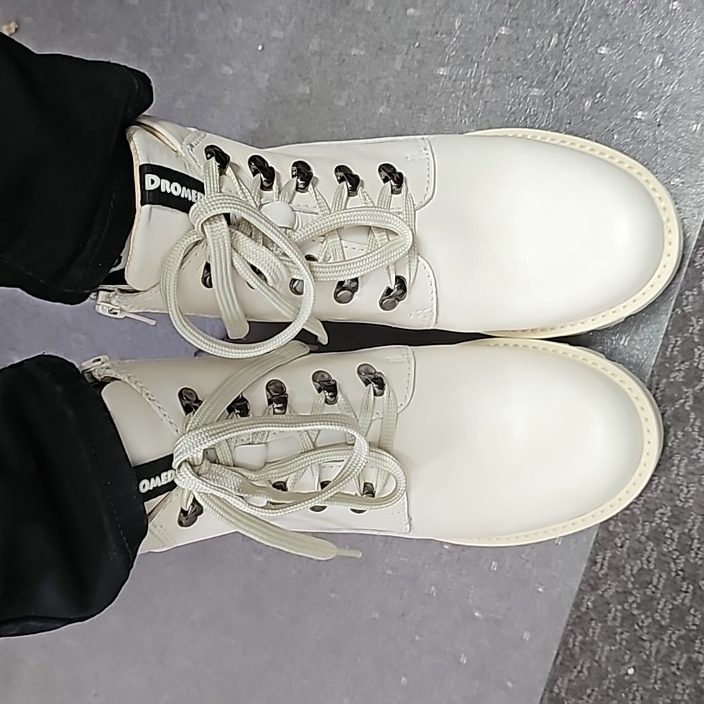 Dromedaris Karlie off white boots